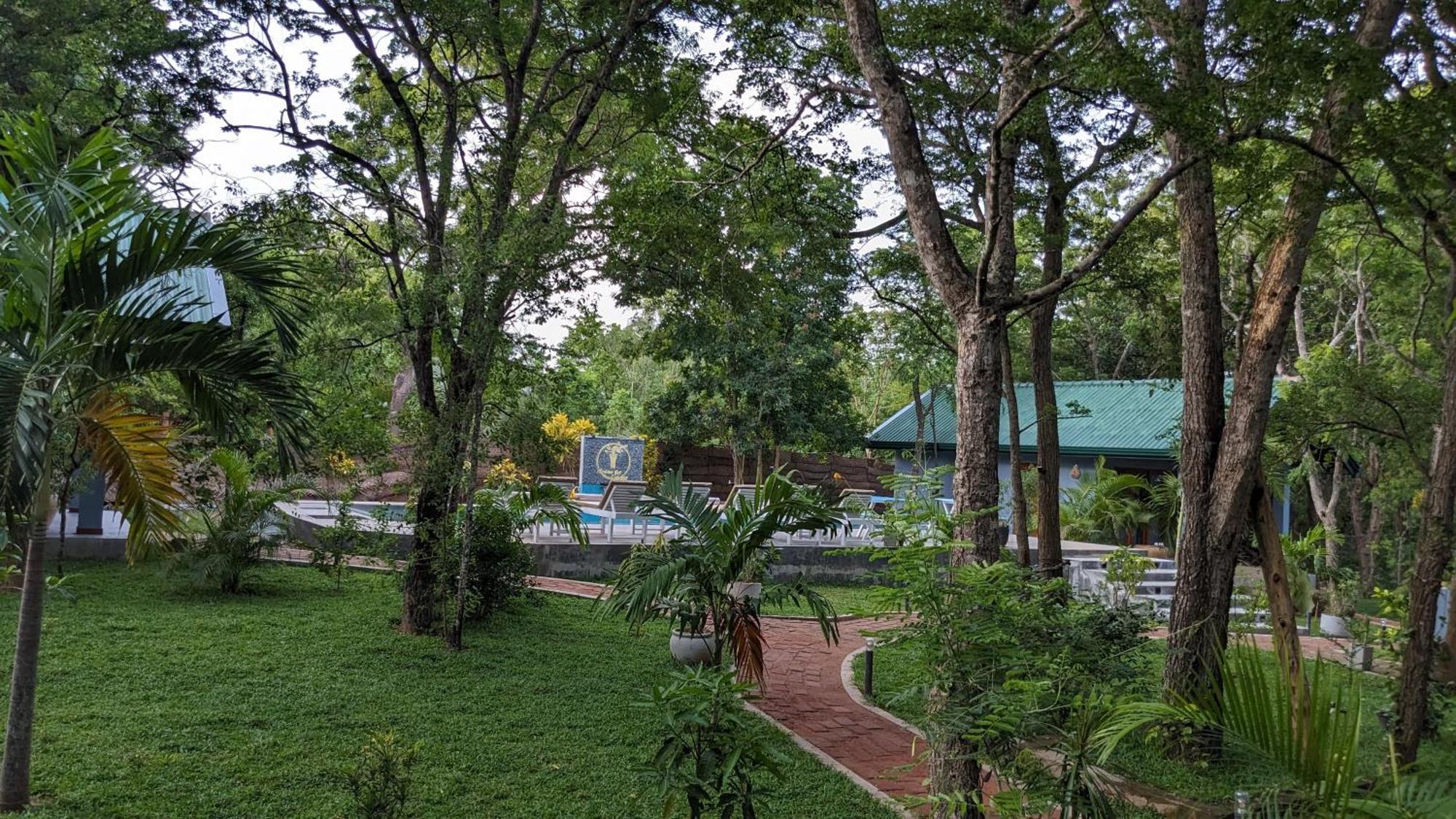 Maritime Nest Cabanas Тангале Екстериор снимка
